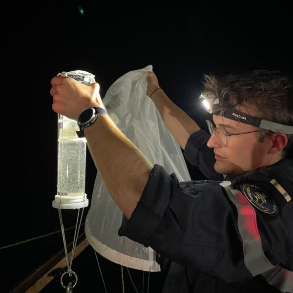 Corentin remonte un échantillon de nuit