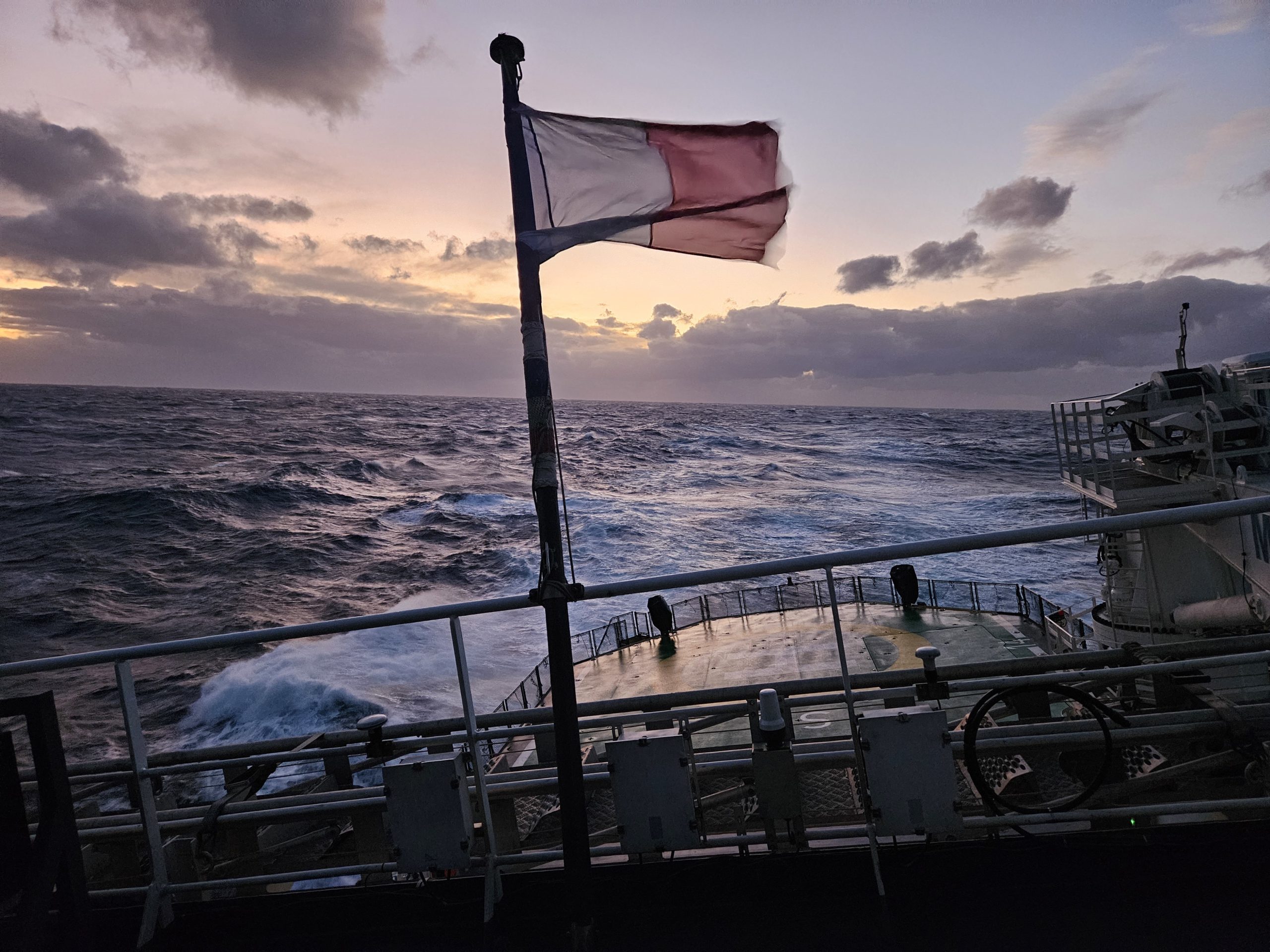 Navigation dans les 40ème rugissants.