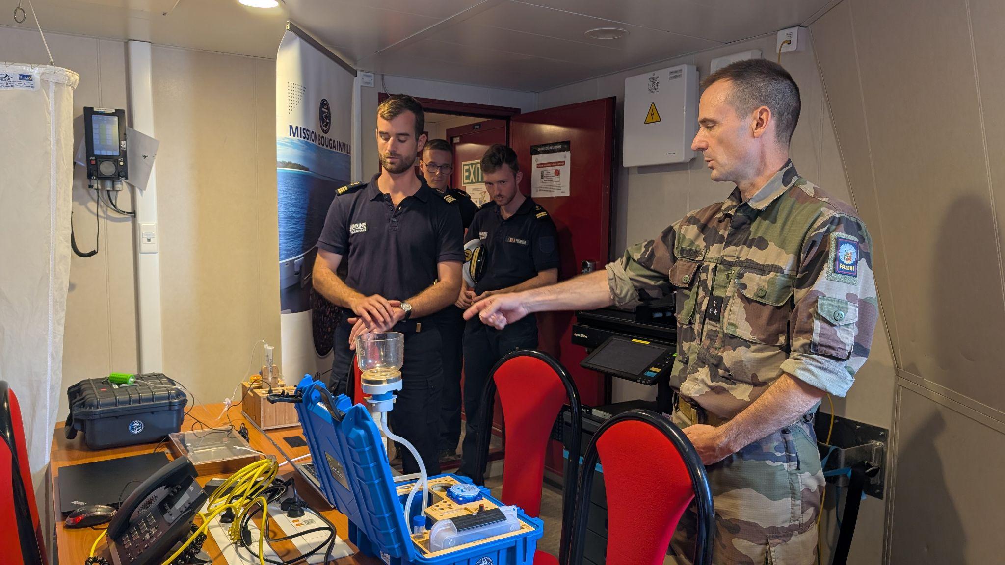 Présentation de la Mission Bougainville au COMSUP à bord du Champlain - 13/11/2025