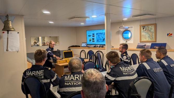 Présentation de la mission Bougainville aux marins de l’équipage B du Champlain Présentation de la mission Bougainville aux marins de l’équipage B du Champlain