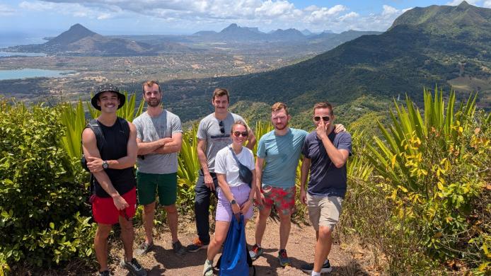 Escale à l’île Maurice avec le carré commandant de l’équipage B du Champlain Escale à l’île Maurice avec le carré commandant de l’équipage B du Champlain