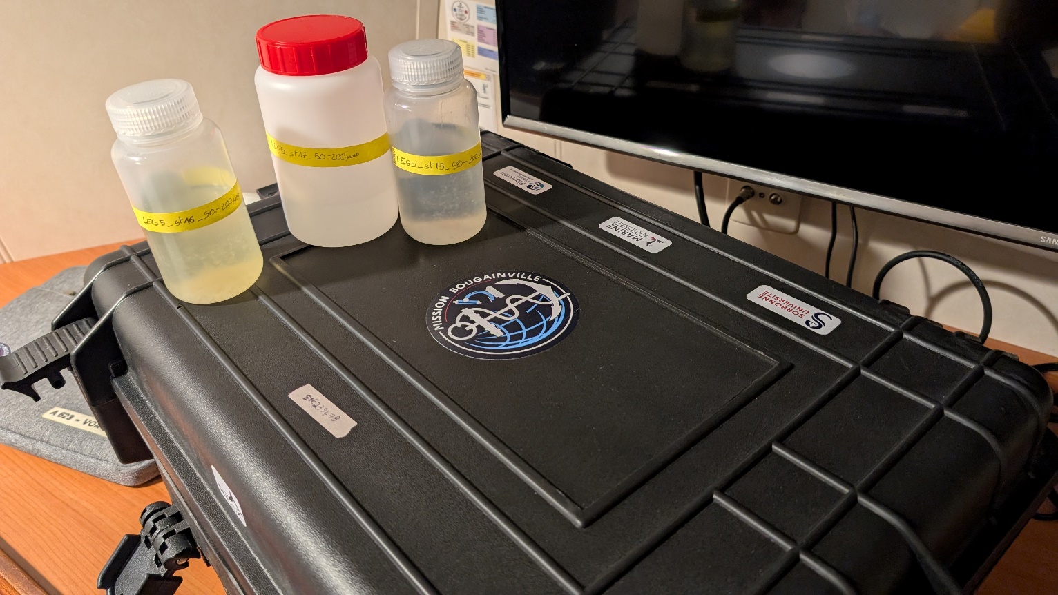 Échantillons fixés à l’éthanol 70% en attendant la réparation du Planktoscope