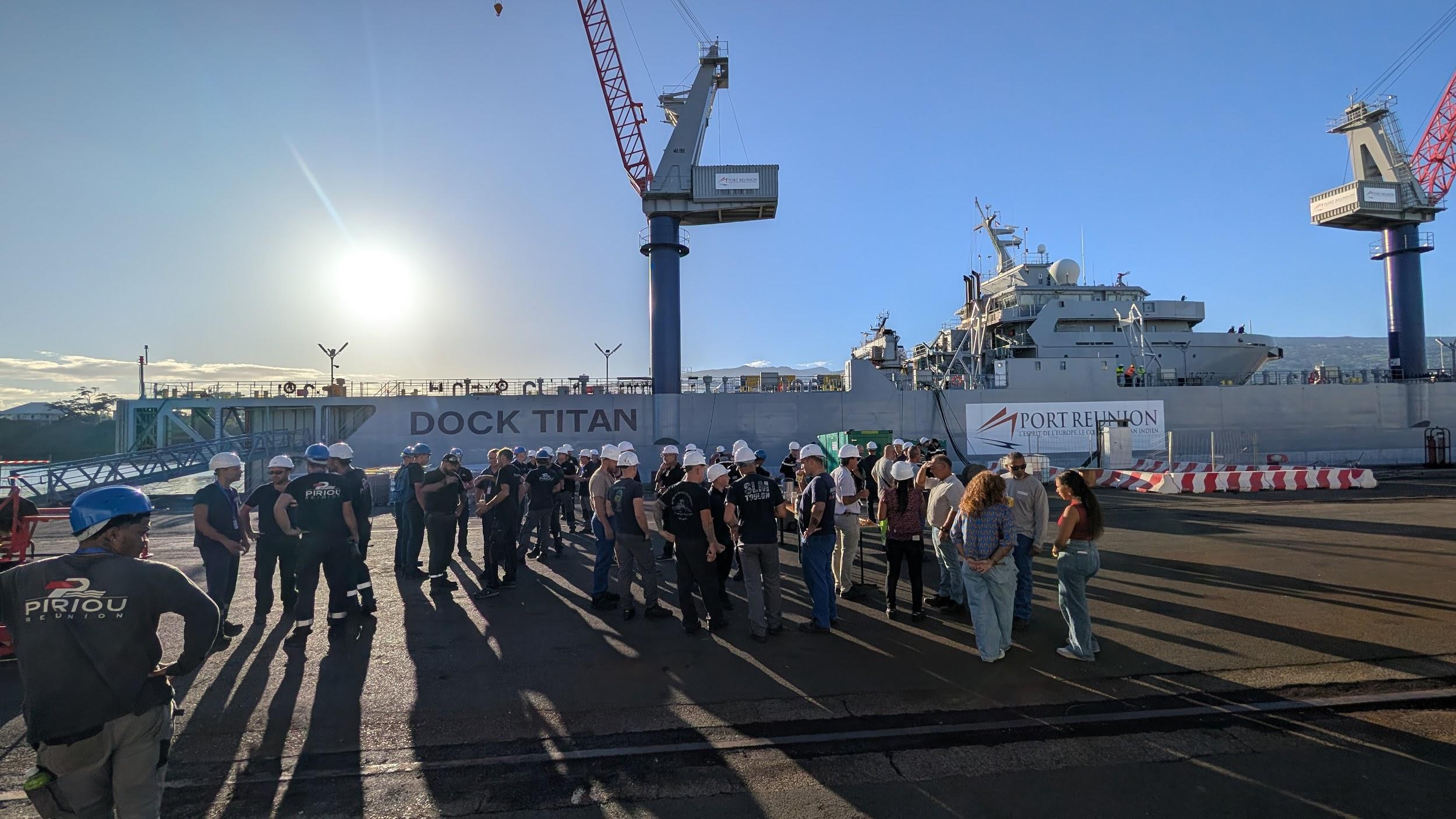 Petit-déjeuner organisé avec l’équipage du Champlain et les industriels à l’occasion de l’entrée en Arrêt technique du BSAOM